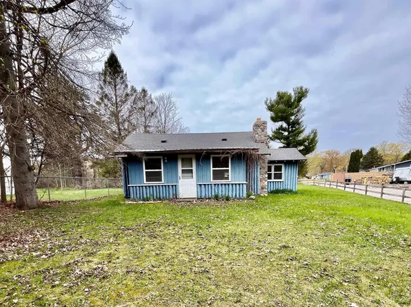 2927 N Main St, Central Lake, MI 49622