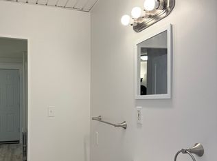 16 Leeds St, Lewiston, ME 04240