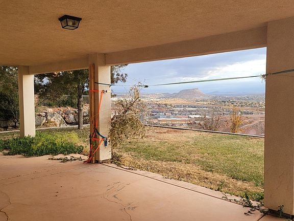 4th image of 753 S Five Sisters Dr #1