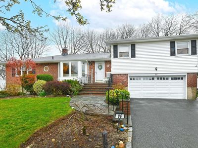 96 Phipps Lane, Plainview, NY, 11803