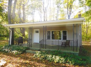 Roberts Ln, Milford, PA 18337
