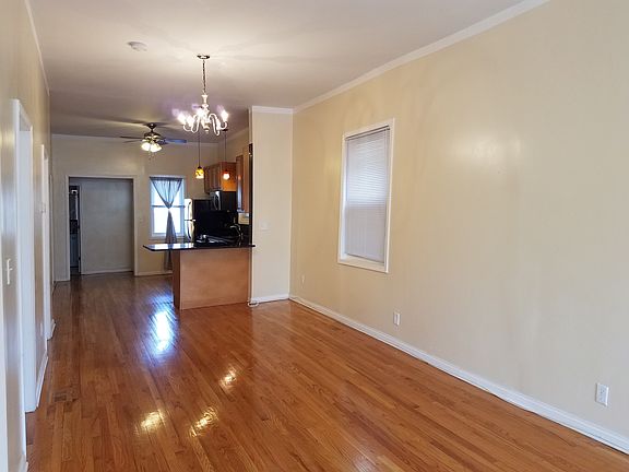 3rd image of 1655 N Mozart St