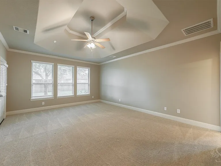 32611 Waltham Xing — Photo 22