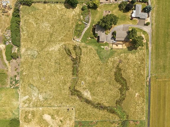 2nd image of 84903 Lyle Ln