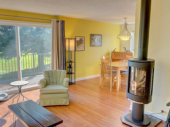 Living Room to Dining 1
