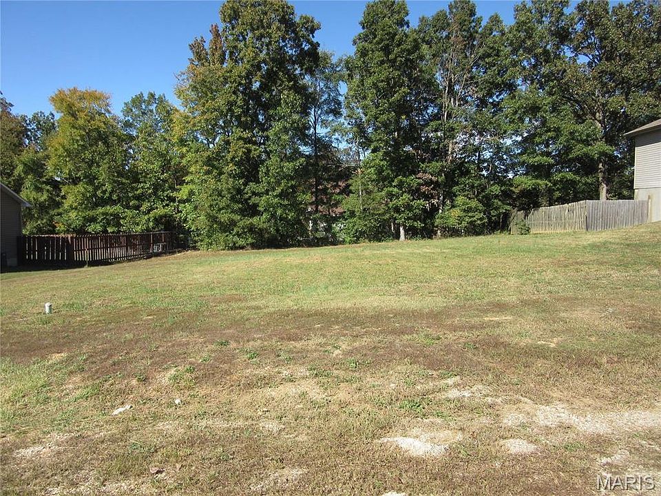 2nd image of 17 Boulder Trl