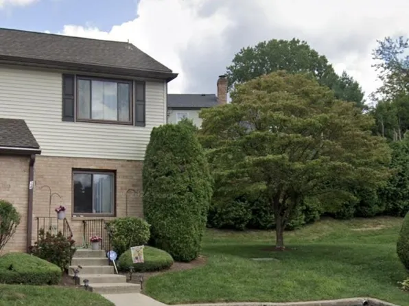 1747 W Chester Pike Unit 24, Havertown, PA 19083