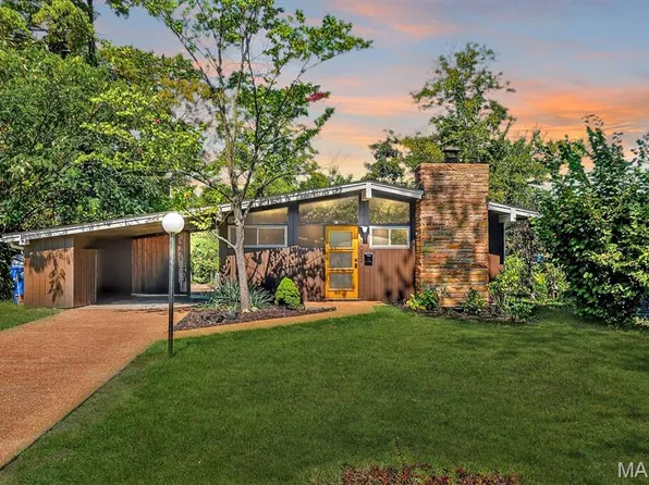 1033 Coffey Ct, Saint Louis, MO 63126