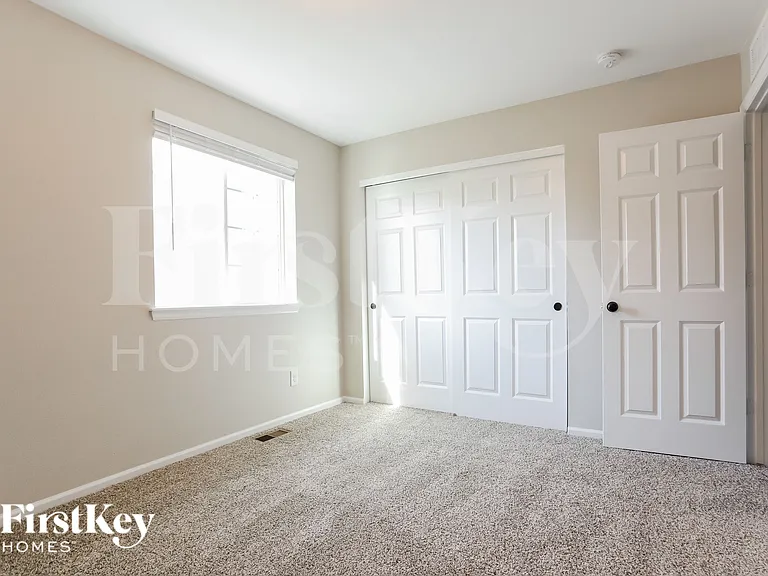 26022 E Archer Dr — Photo 11
