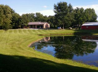 11158 Lake Rd, Highland, IL 62249