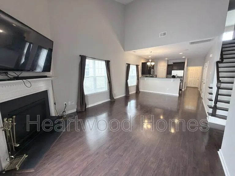 205 Canal Place Dr — Photo 3