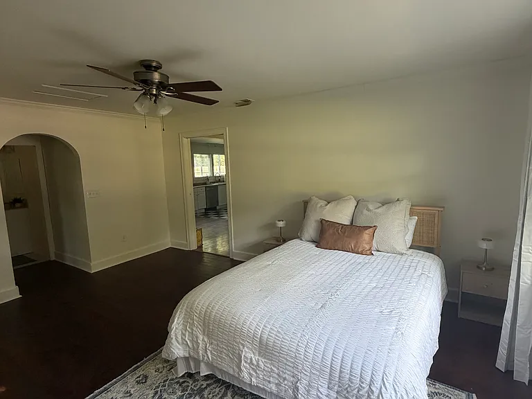 W Robinhood Dr — Photo 8