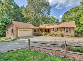 65 Pine Crest Cir, Moneta, VA 24121