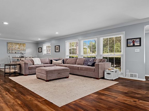 4th image of 1517 Linda Vista Dr