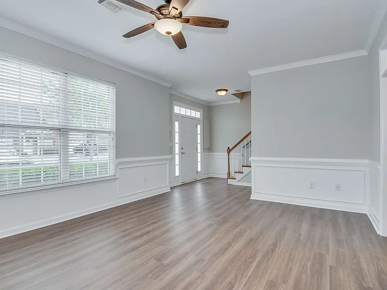 317 Hogan Way — Photo 12