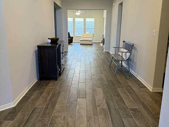 3rd image of 301 Double Eagle Ranch Dr