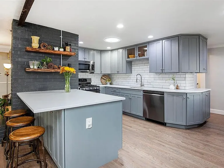 7201 W Ellsworth Ave — Photo 8