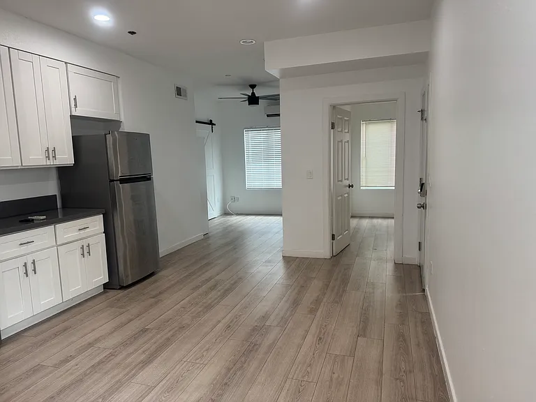 532 Cesar E Chavez Pkwy #B — Photo 21