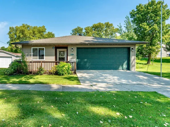 217 E Beech Ave, Fergus Falls, MN 56537