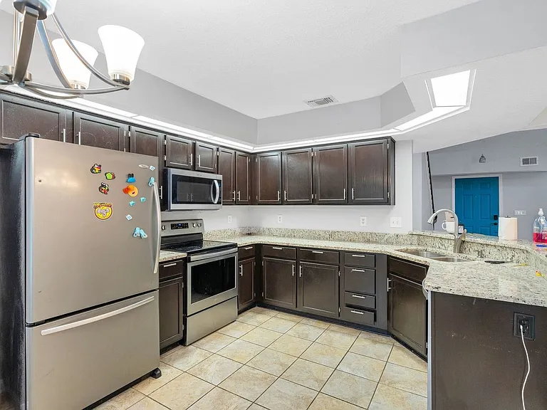 2758 Waymeyer Dr — Photo 21