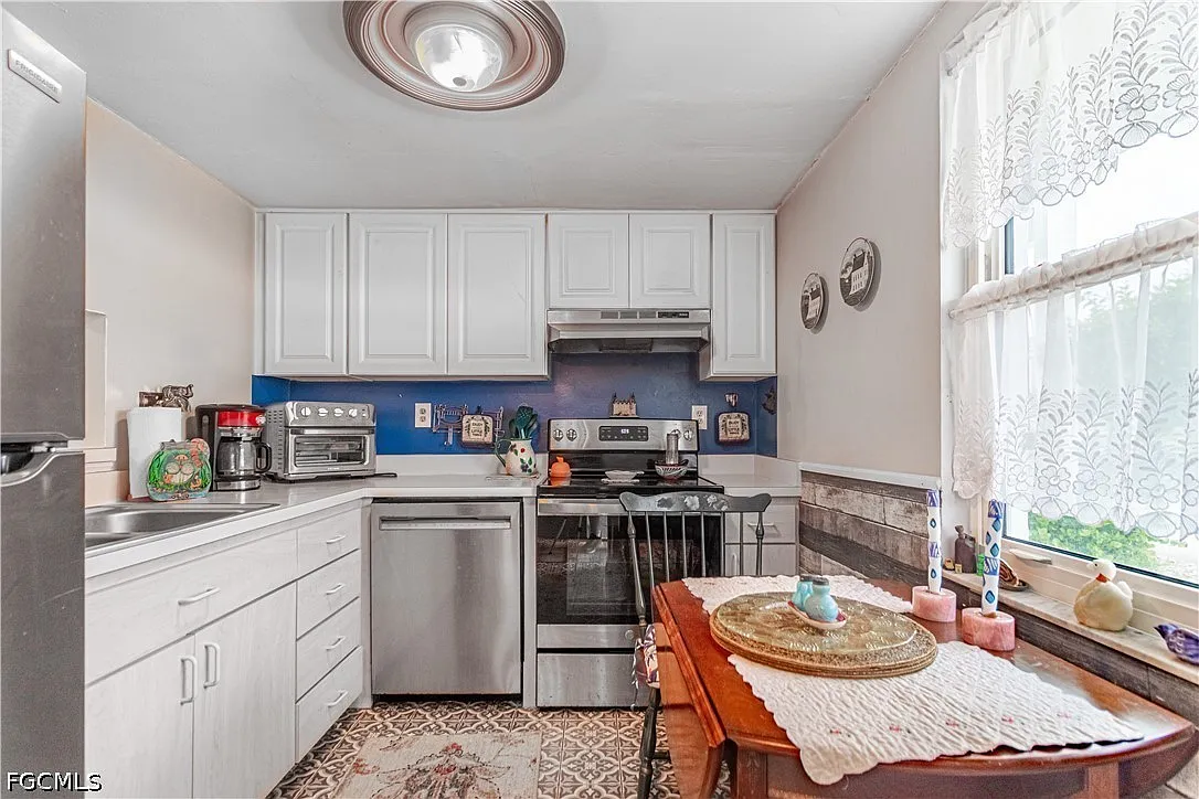 1 bed, 1.0 bath, 811 sqft, $1,300 — Photo 4