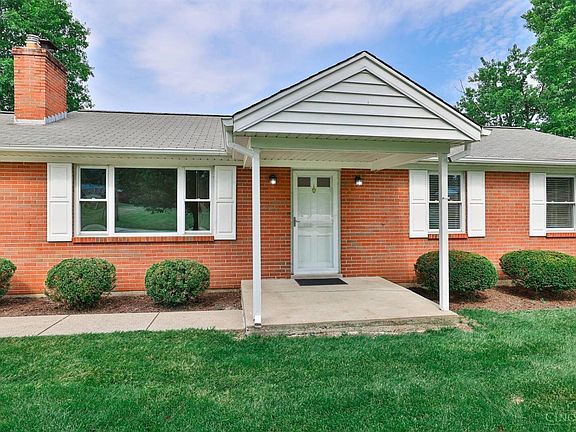 3rd image of 9679 Crestfield Dr