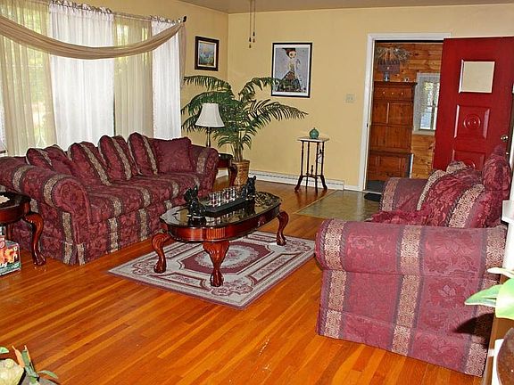 Original hardwood floors