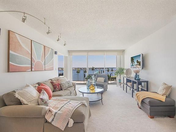 5th image of 1701 S Flagler Dr APT 704
