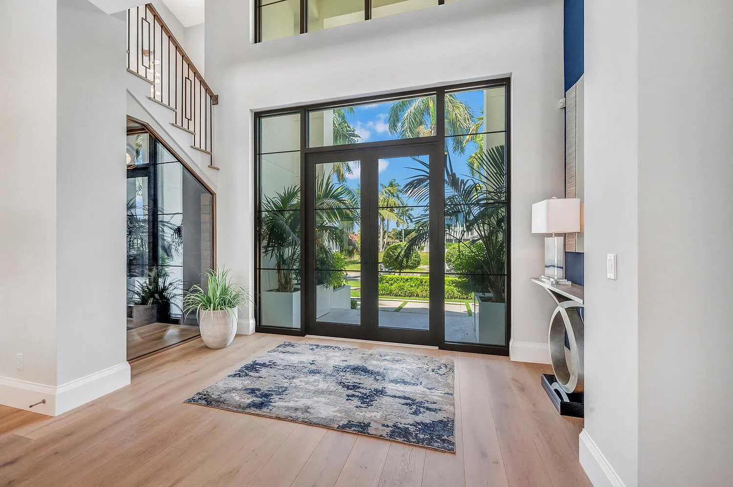 5 bed, 4835 sqft, $50,000 — Photo 4