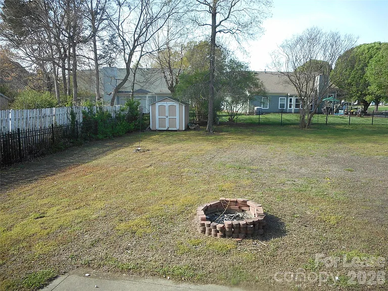 8431 Leeper Dr — Photo 11