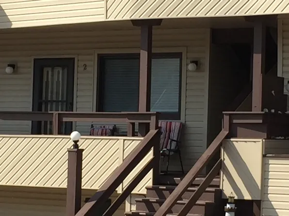 9600 Amherst Ave APT 2, Margate City, NJ 08402