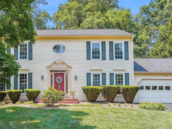 13847 Springstone Dr, Clifton, VA 20124
