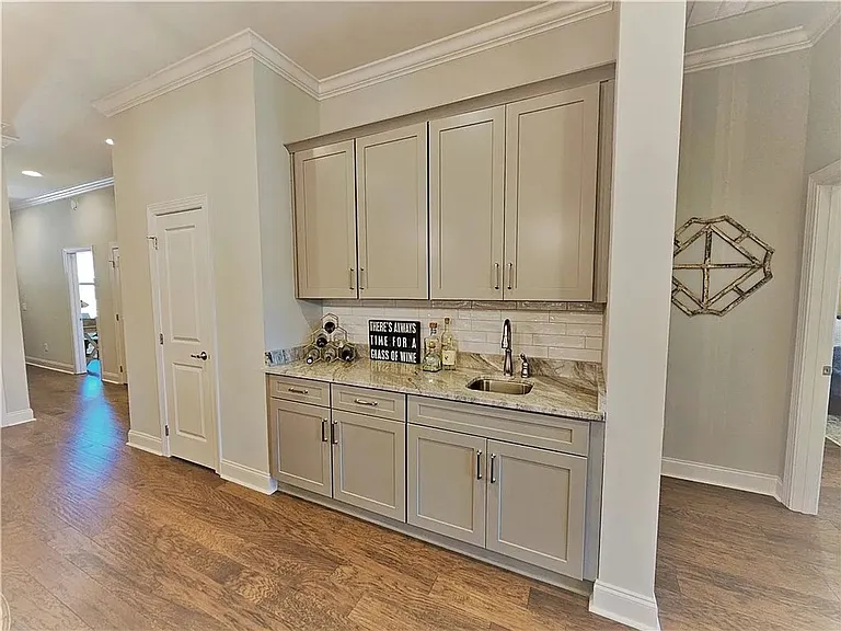 3175 Crestmont Ct — Photo 10