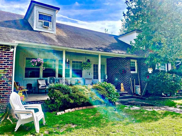 527 N Shore Rd, Marmora, NJ 08223