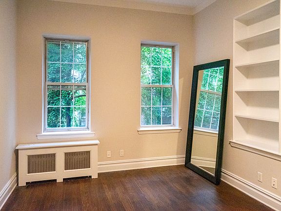 3rd image of 322 E 55th St APT 1C