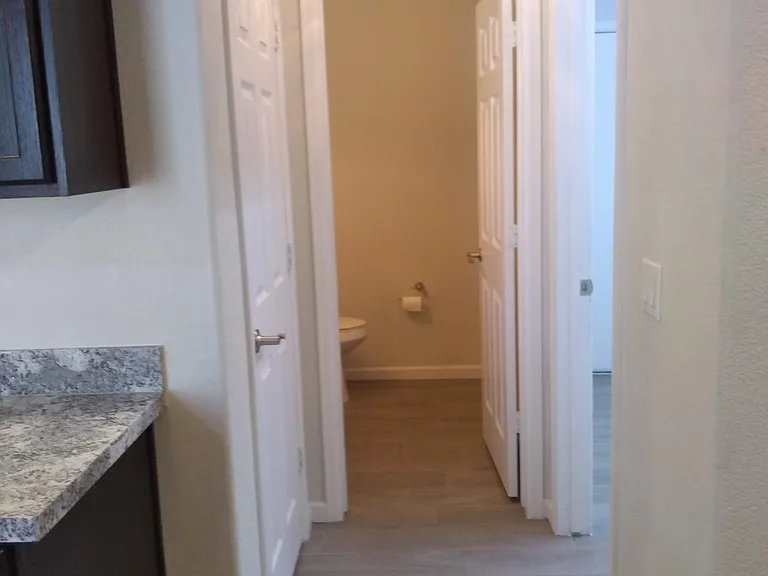 2021 N 103rd Dr — Photo 15