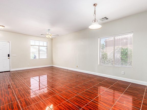 5th image of 37017 W Leonessa Ave