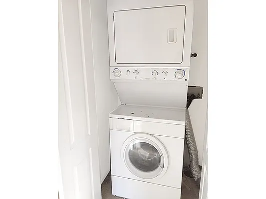 Rented by MNS | media 12