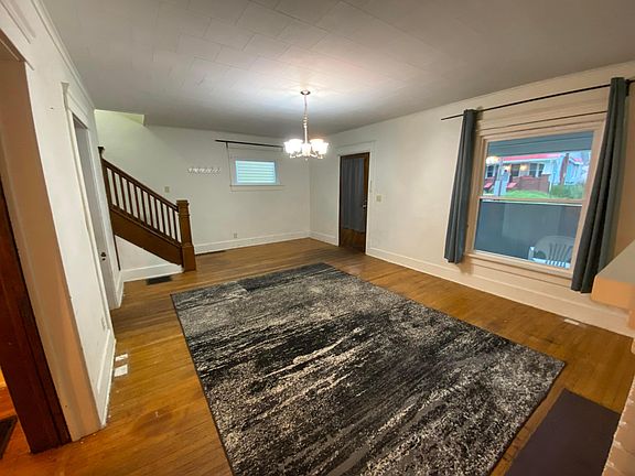 5th image of 491 S Prospect St