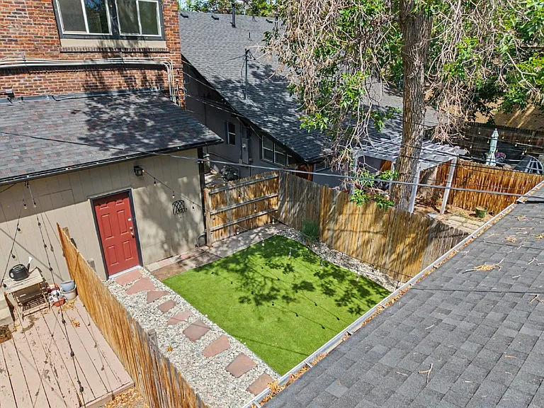 1230 N Logan St — Photo 5
