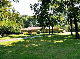 3345 Marchester Dr, Maumee, OH