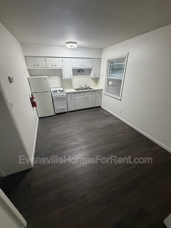 1 bed, 1.0 bath, $550 — Photo 2