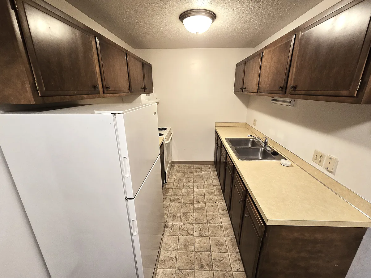 Building Photo - 2108 N Cotner Blvd