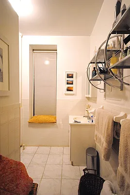 Rented by Bold New York | media 32