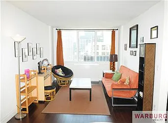 Rented by Warburg