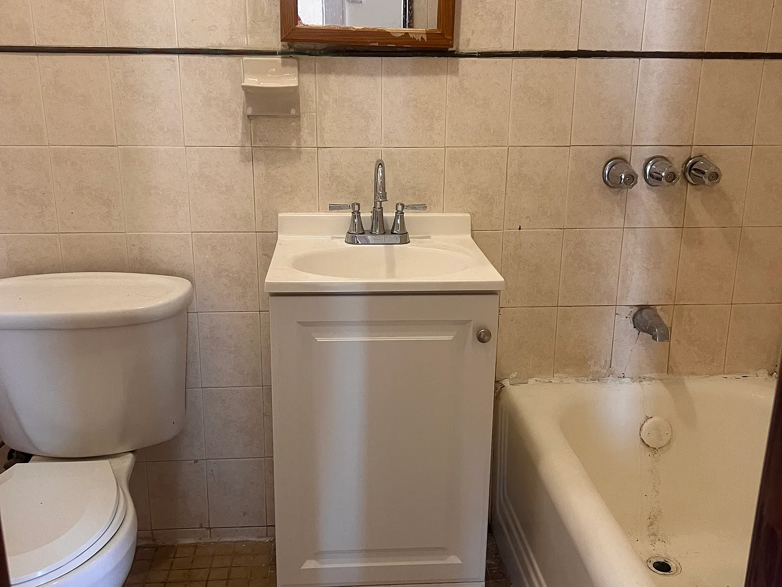 2 bed, 1000 sqft, $1,999 — Photo 3
