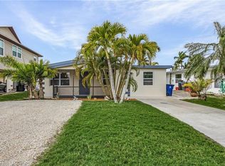 11521 Island Ave, Matlacha, FL 33993