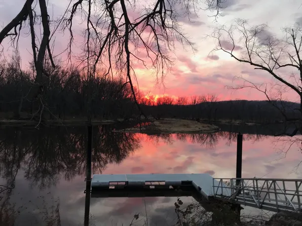 1633 Lakeshore DRIVE, La Crosse, WI 54603