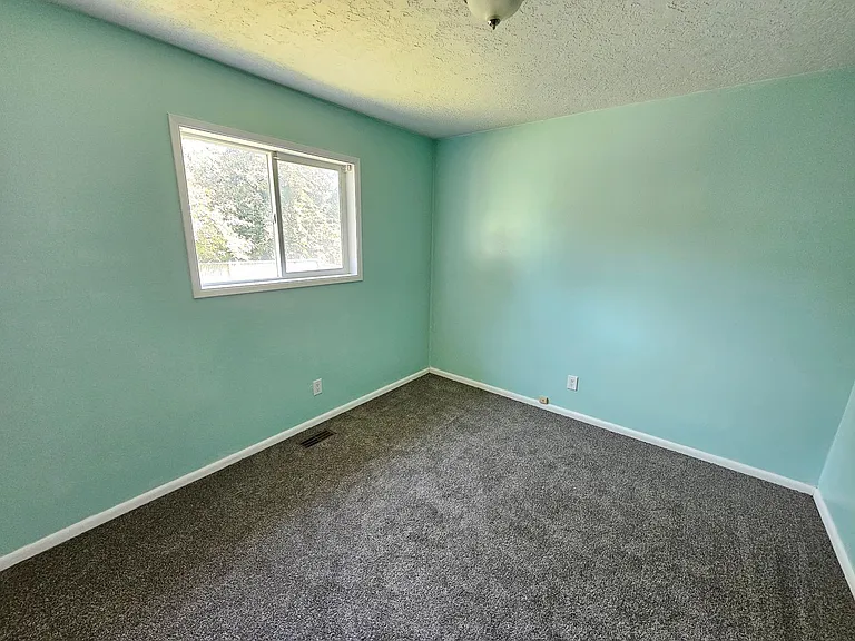 407 G Ave — Photo 12