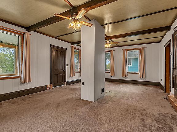 5th image of 141 3rd St #32